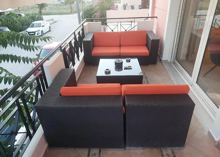 Christina's * נאפפליו